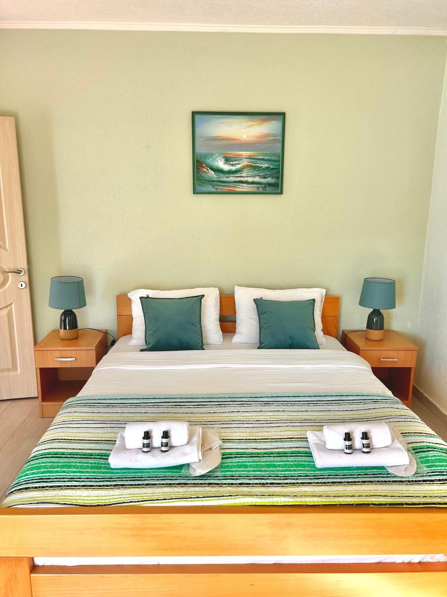 Hotel Victoria Bar Ngoại thất bức ảnh